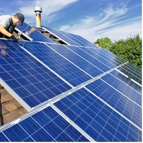 Instalación de paneles solares fotovoltaicos en una vivienda de Mallorca